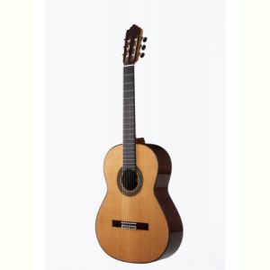 Altamira guitare classique N600 7-8 livrée en étui